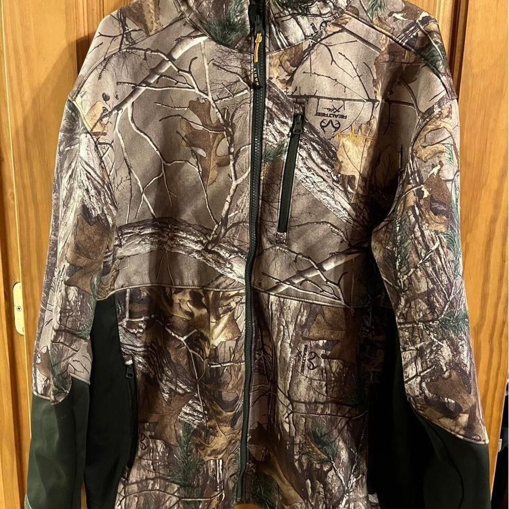Men's Real Tree Habit Camouflage Jacket Size Large